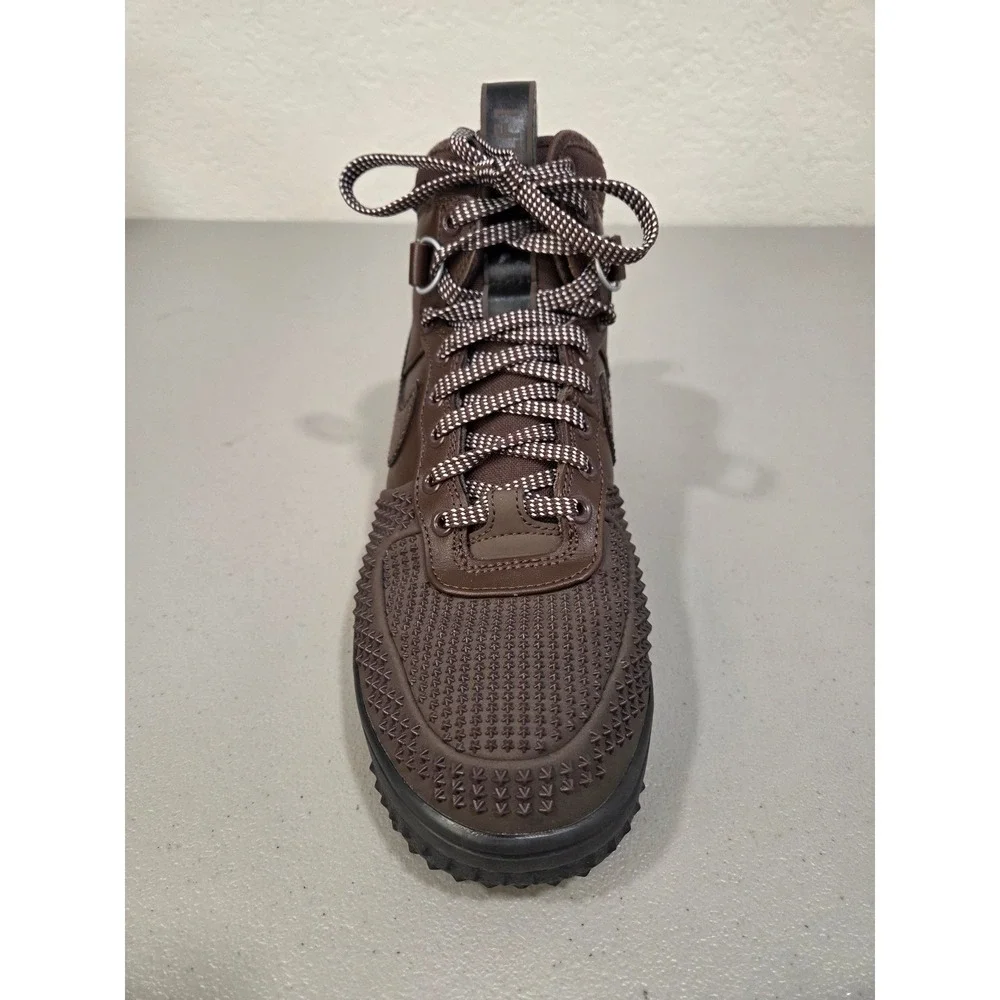 Nike mens brown